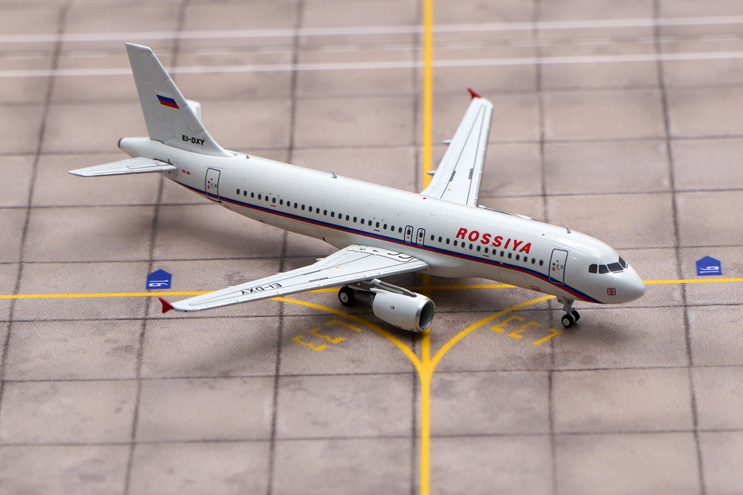 ������ ������� �320 ��� ������, 1:400.  # 3 hobbyplus.ru