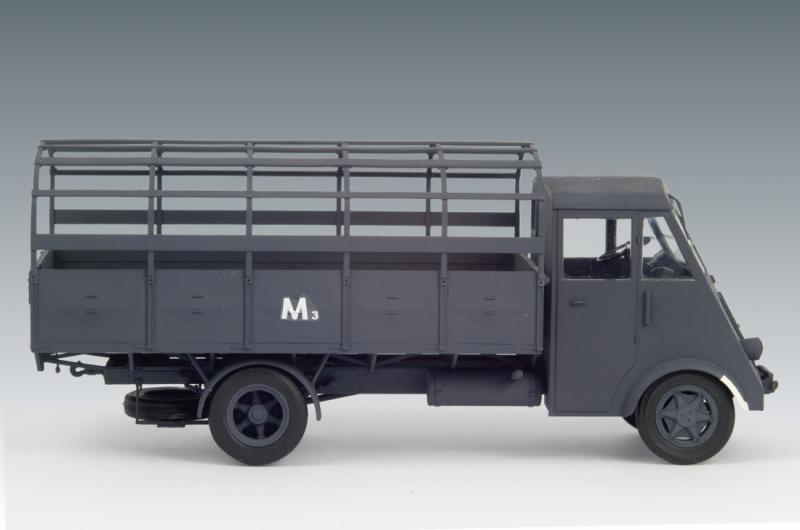 Грузовой автомобиль германской армии II MB Lastkraftwagen 3,5 t AHN, ICM Art.: 35416 Масштаб: 1/35 # 13 hobbyplus.ru