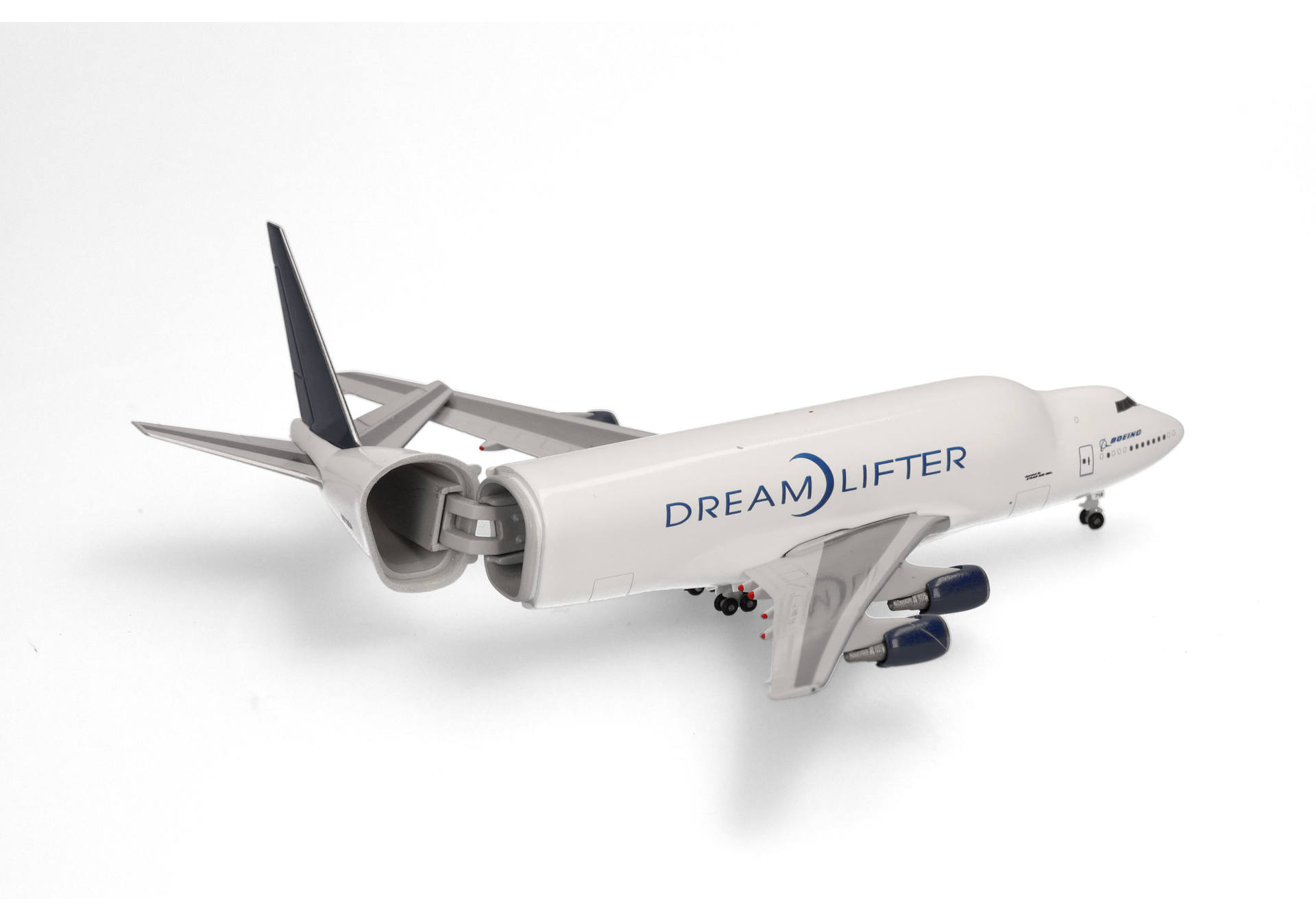 ������ �������� Boeing 747LCF Dreamlifter Bravo Airways, 1:500, 537360. # 2 hobbyplus.ru