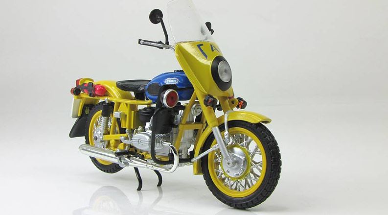 Коллекционные модель мотоцикла УРАЛ ИМЗ-8.923 Патруль ГАИ СССР, в масштабе 118, производства MSModels . # 1 hobbyplus.ru