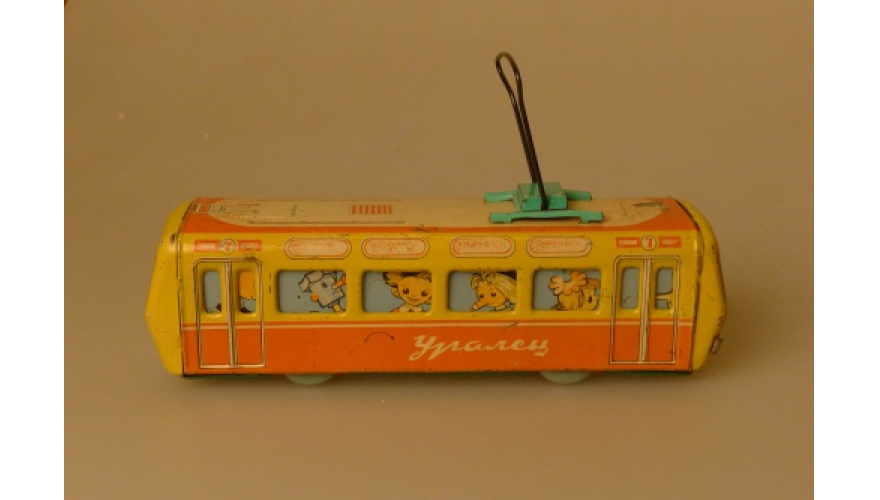 Жестянной трамвай, сделанный в СССР 70-80 г.