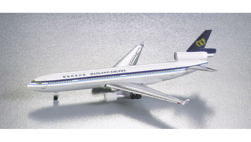  McDonnell Douglas MD-11. Mandarin Airlines. Herpa.  503464.  1:500. .