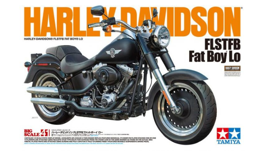 Сборная модель мотоцикла Harley-Davidson FLSTFB - Fat Boy Lo (ограниченная серия) L=400мм, масштаб 1:6, производитель Tamyia, артикул: 16041