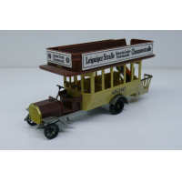 Масштабированная игрушка автобуса Берлин DAIMLER 1911 года. Изготовлен в ГДР в 80 годах.