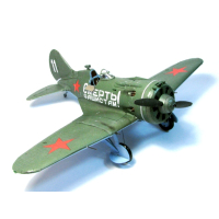 Сборные модели самолетов ВВС СССР времен второй мировой войны.