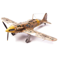 Сборные модели самолетов ВВС Италии времен второй мировой войны.
