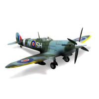 Сборные модели самолетов ВВС Англии времен второй мировой войны.