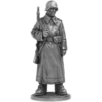 Ekcastings Солдат оловянный. Рядовой пехоты Вермахта (Германия) в караульных ботах. 1942-43 гг. Артикул: WWII-25 